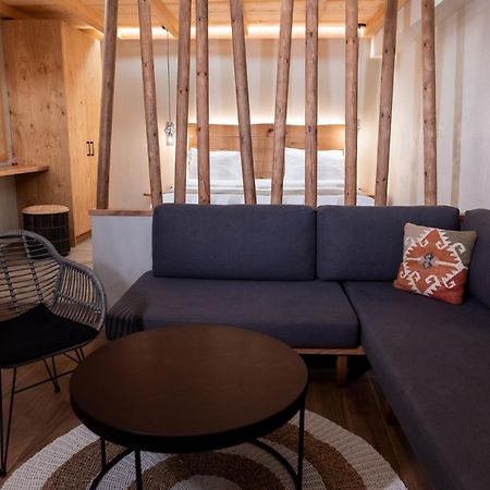 Theros By Agora Luxury Apartments In The Heart Of Heraklion Dış mekan fotoğraf
